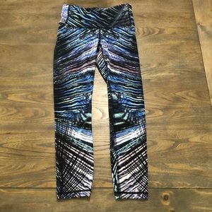 Lululemon crop leggings size 4.